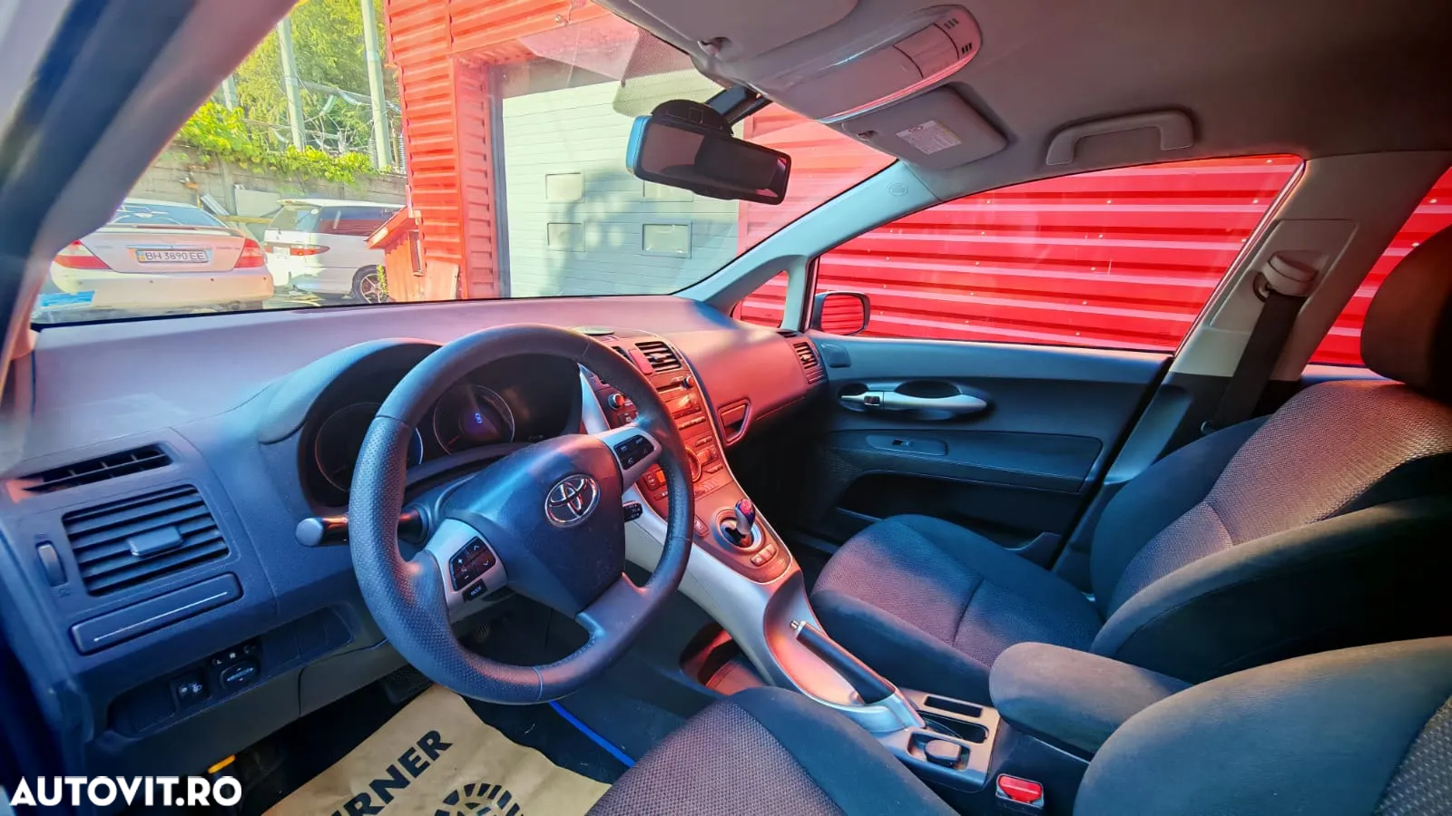 Toyota Auris 1.8 Hybrid Life - 17
