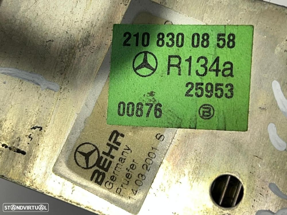 Radiador de ar condicionado MERCEDES-BENZ E-CLASS (W210) E 200 CDI REF. 21083008... - 4