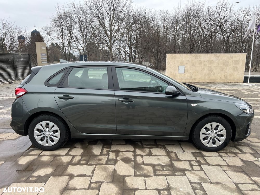 Hyundai i30 1.5 110CP 5DR M/T Comfort - 3