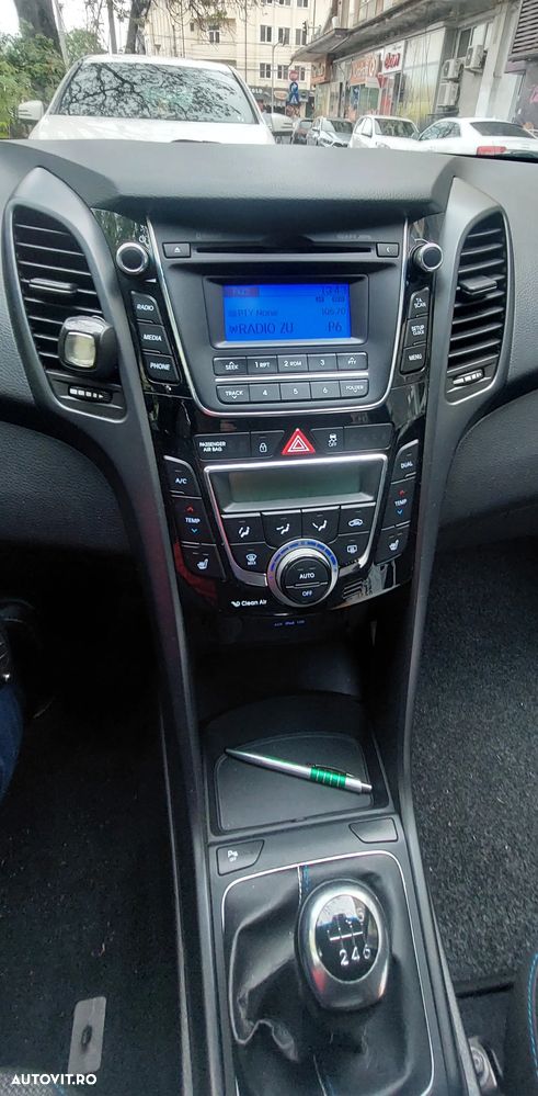 Hyundai i30 1.6 CRDI Comfort - 10