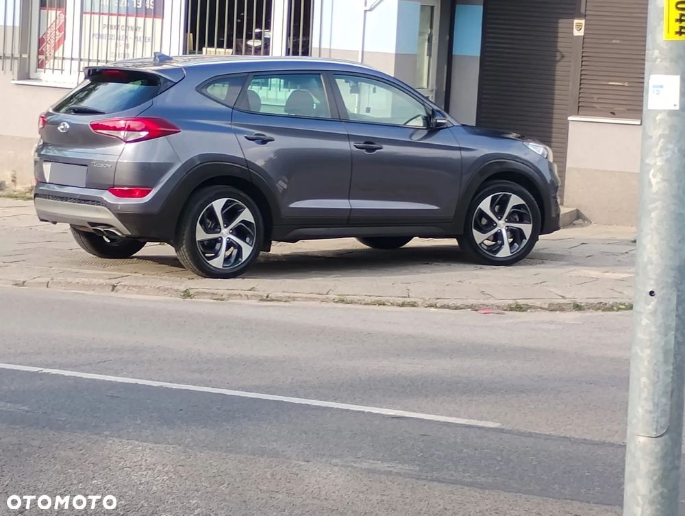 Hyundai Tucson - 4