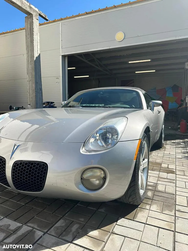 Pontiac Solstice - 8