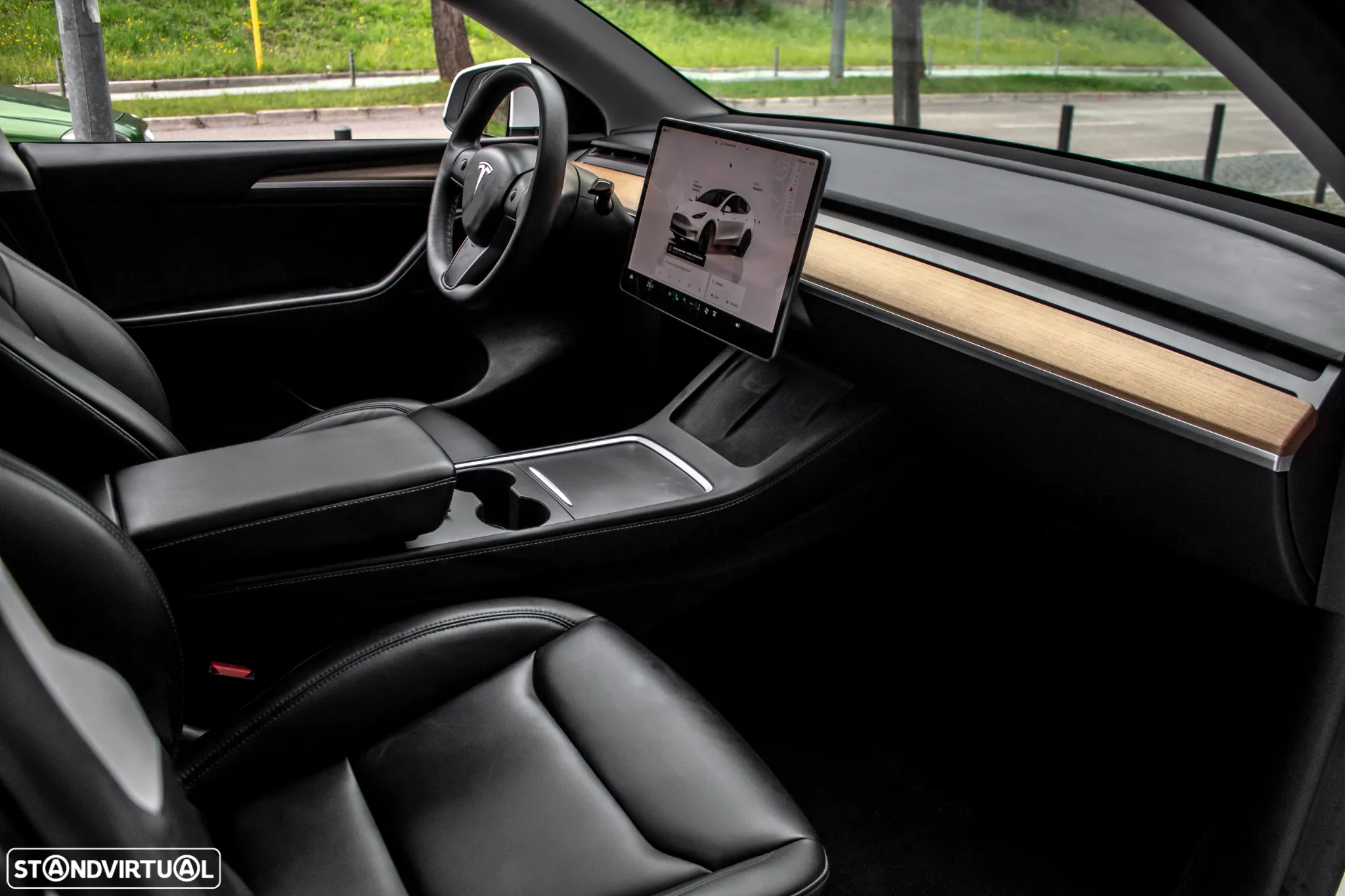 Tesla Model Y Performance Tração Integral - 22