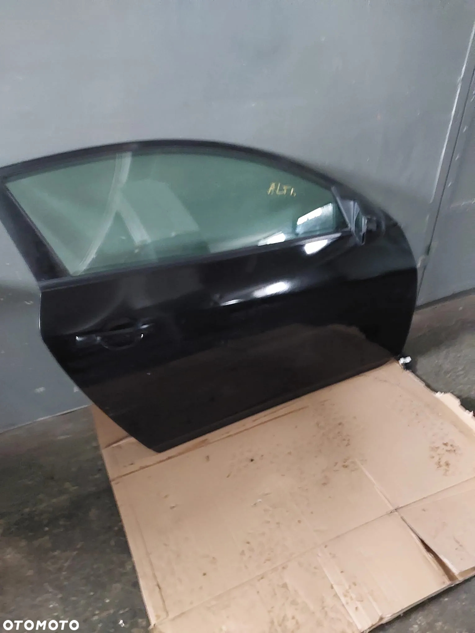 Nissan altima coupe drzwi lewe prawe - 4