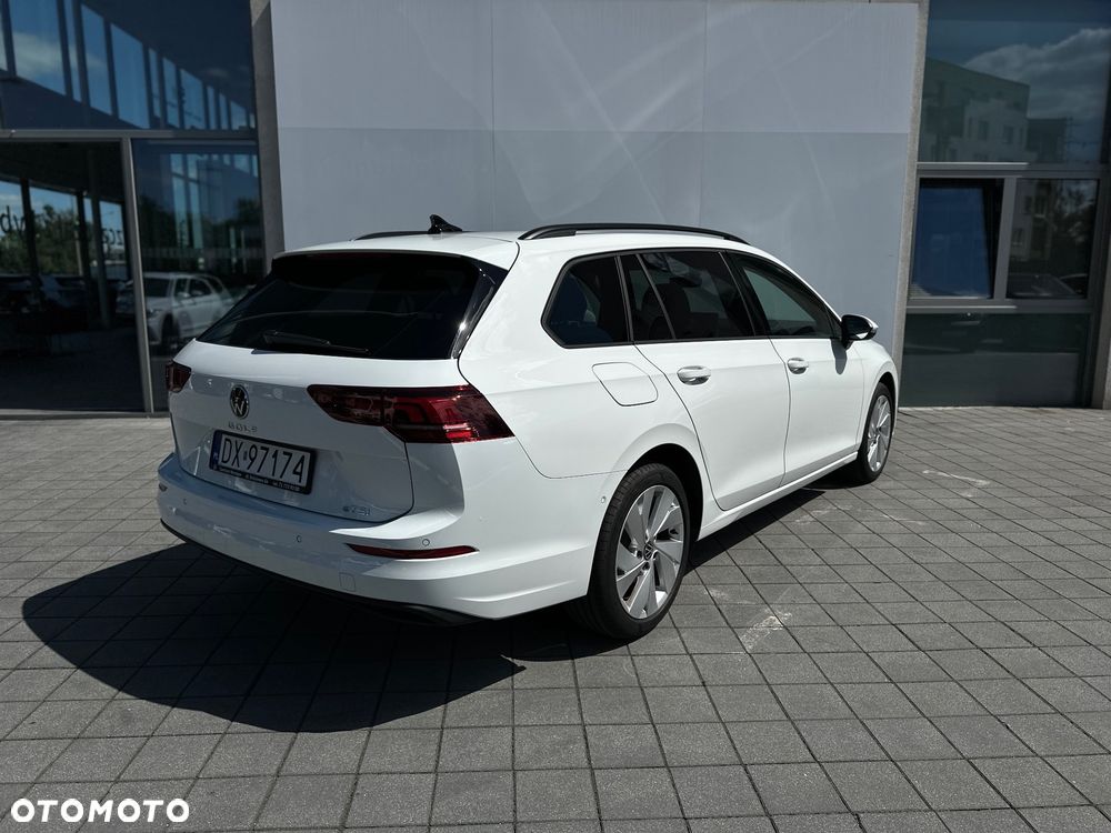 Volkswagen Golf 1.5 eTSI mHEV Life Plus DSG - 4