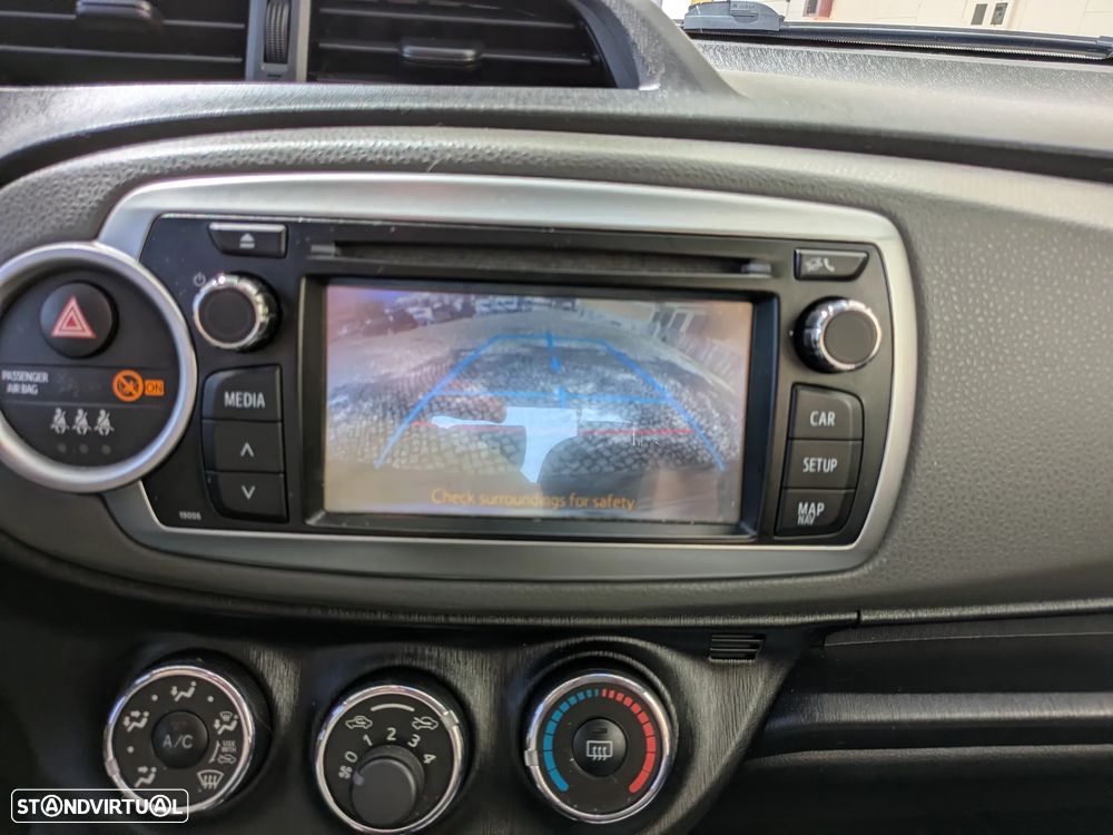 Toyota Yaris 1.4 D-4D ACtive - 12