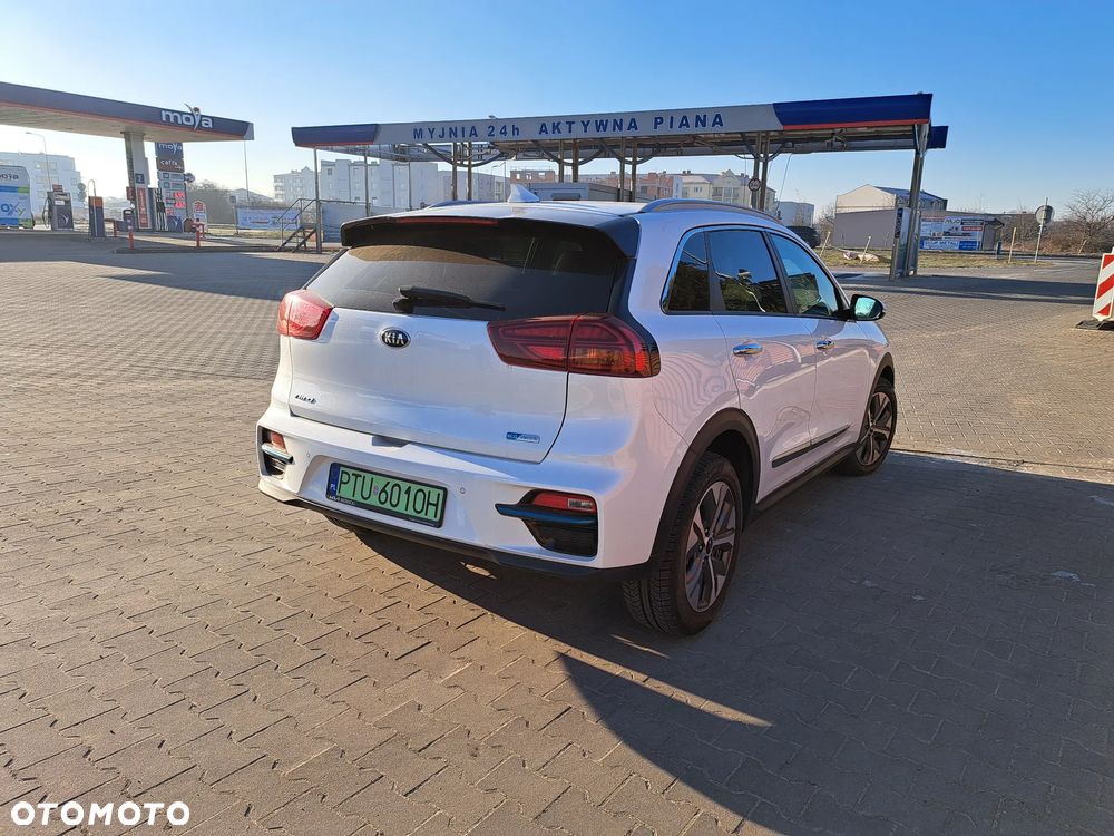 Kia Niro e-Niro 64kWh XL - 5