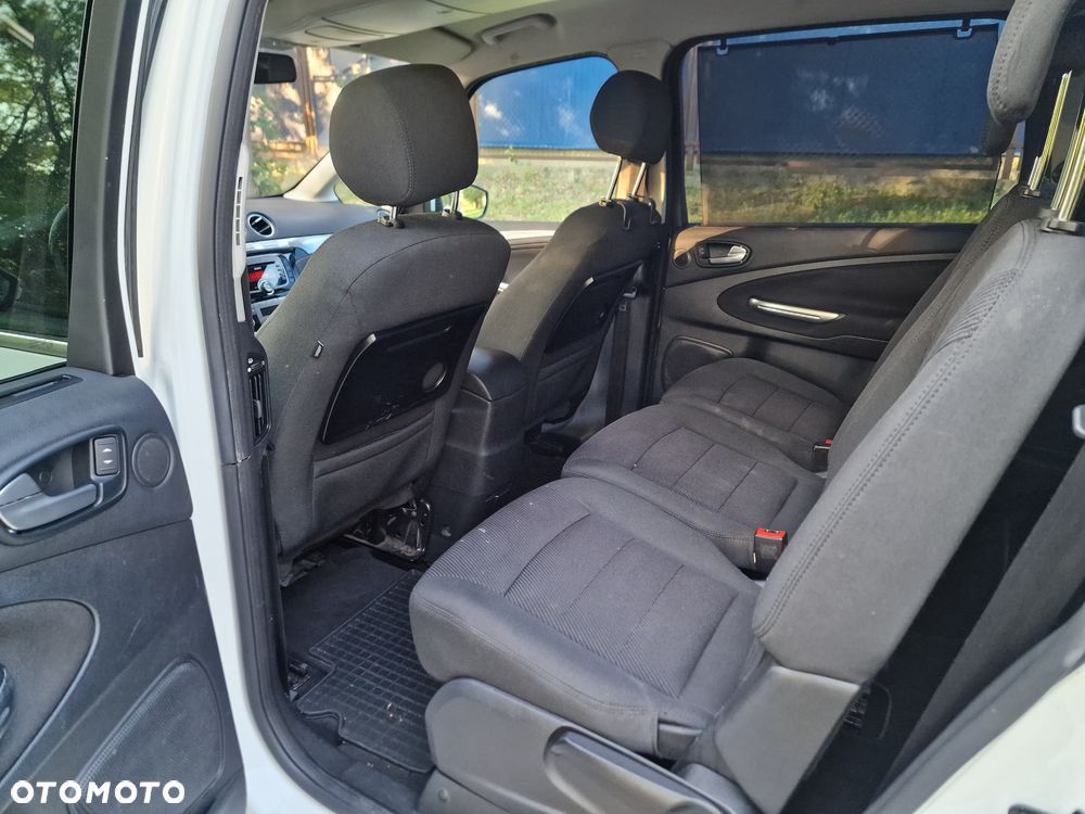 Ford Galaxy 2.0 TDCi DPF Titanium - 16