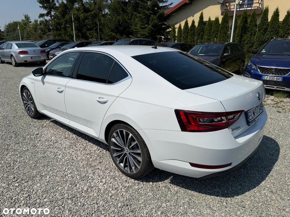 Skoda Superb 2.0 TDI DSG L&K - 17