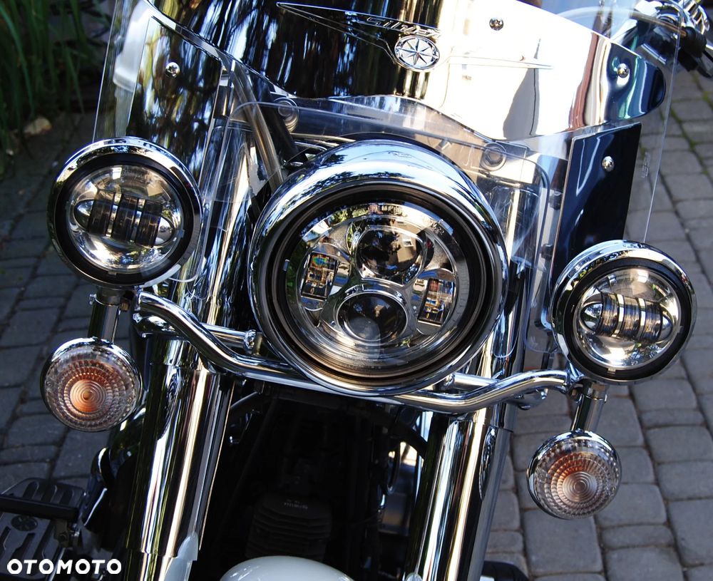 Yamaha Road Star - 12