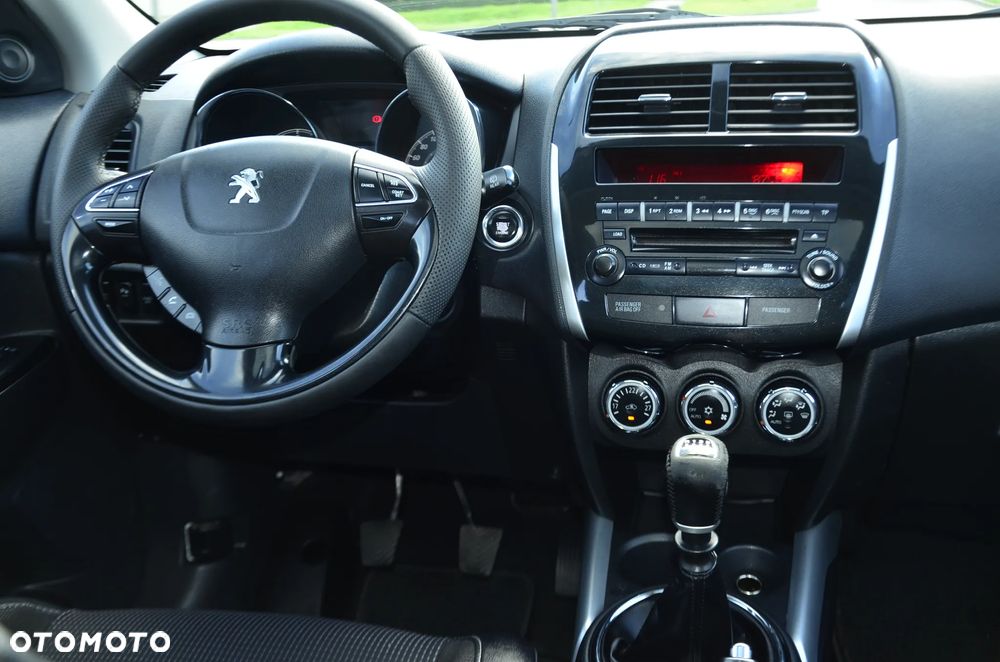 Peugeot 4008 - 26