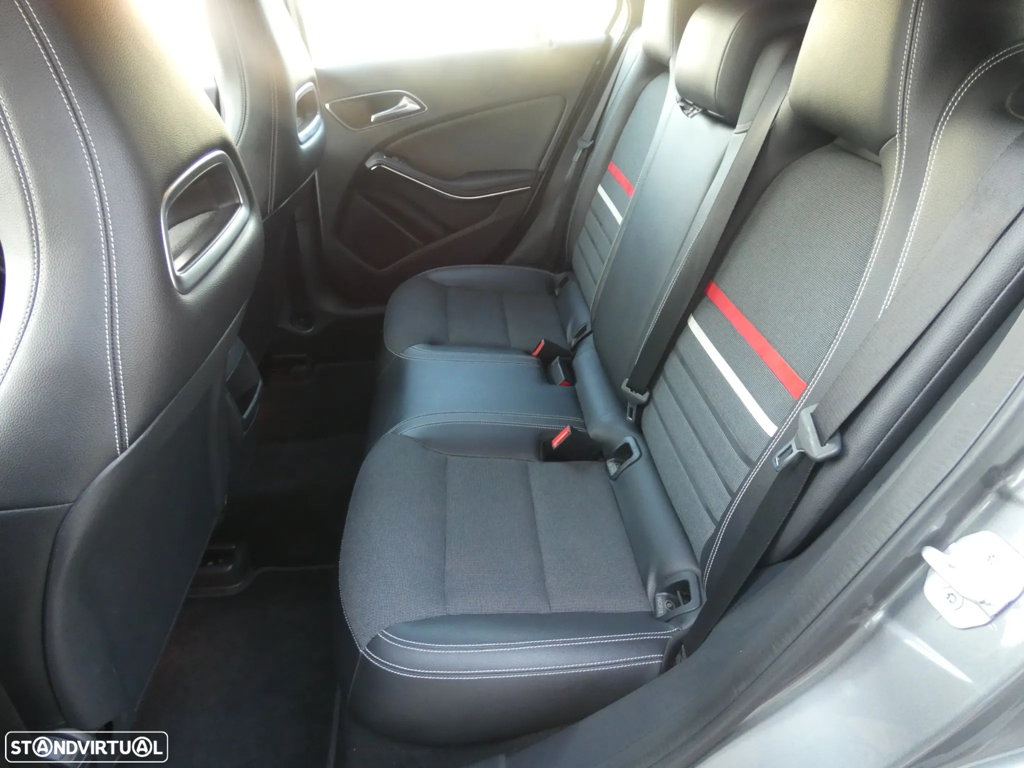 Mercedes-Benz A 180 d AMG Line - 8
