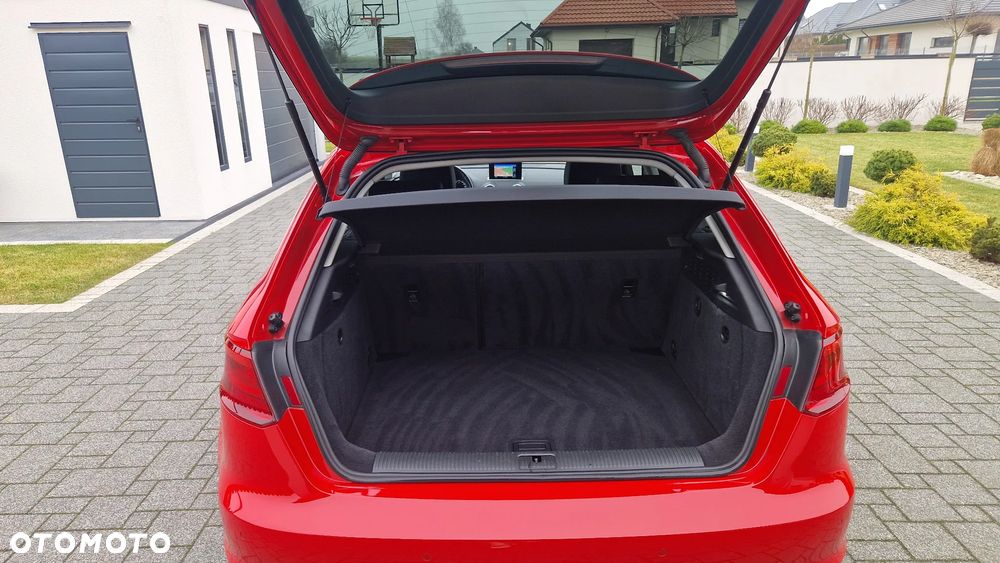 Audi A3 Sportback 1.4 TFSI S line Sportpaket - 32