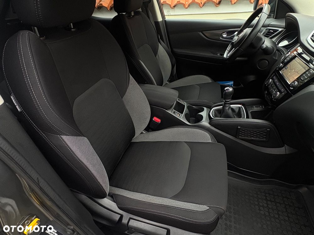 Nissan Qashqai 1.6 DIG-T N-Connecta - 26