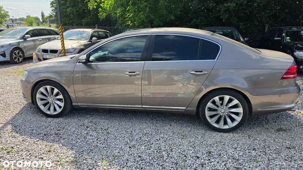 Volkswagen Passat 2.0 TDI Highline DSG - 4