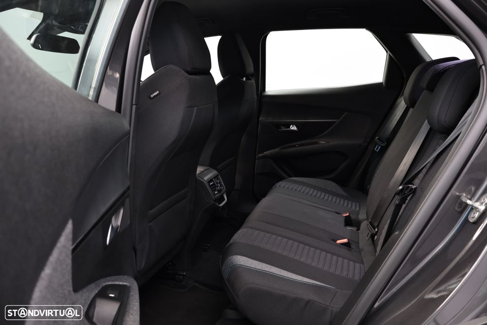 Peugeot 3008 1.5 BlueHDi Active Pack EAT8 - 26