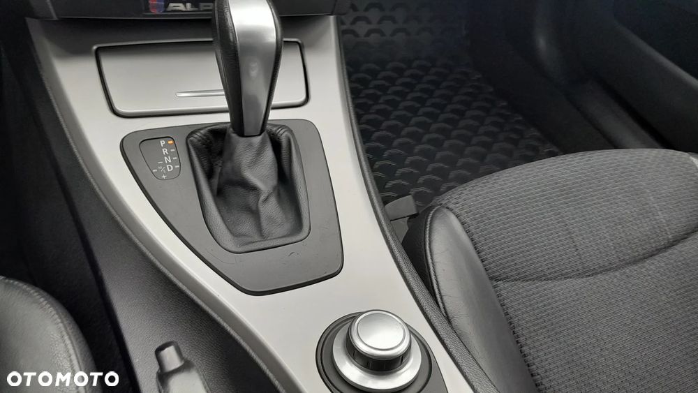BMW Seria 3 320d DPF - 9