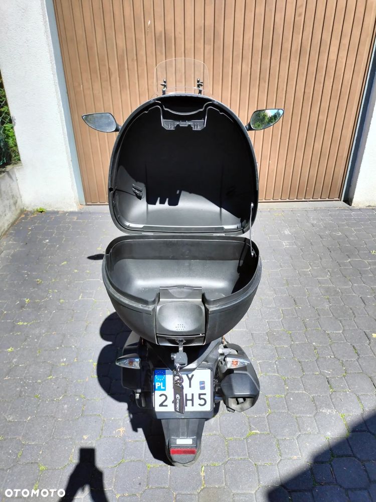 Kymco Skytown - 12