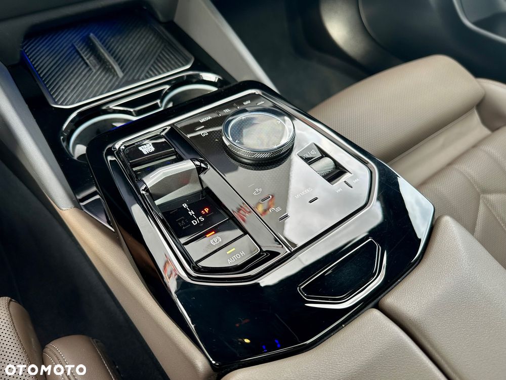 BMW Seria 5 520d xDrive mHEV M Sport - 30