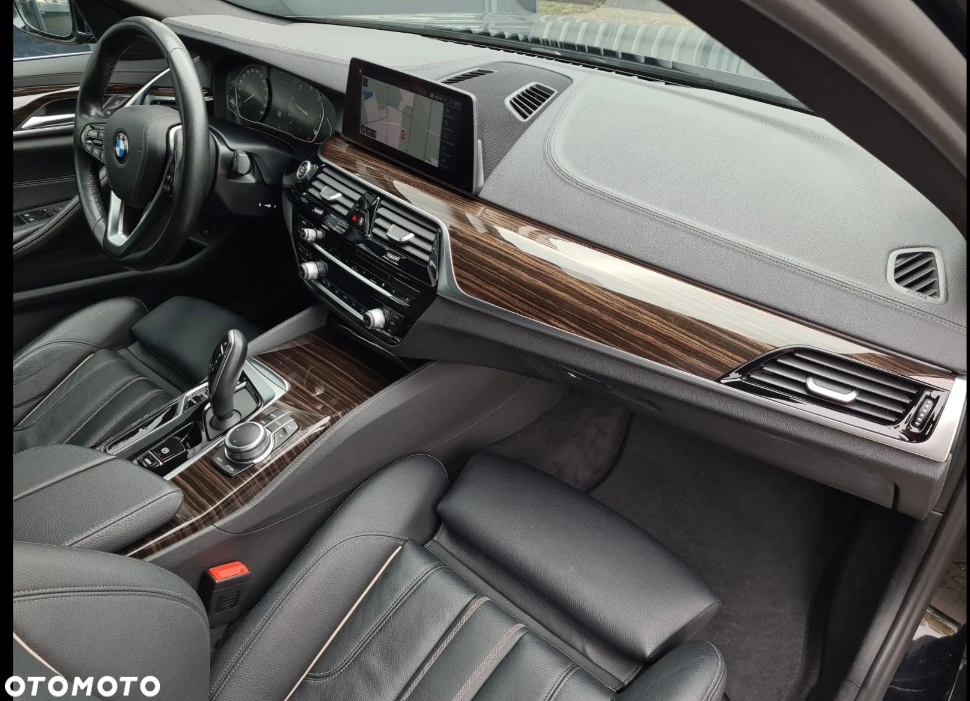BMW Seria 5 520d Luxury Line - 15