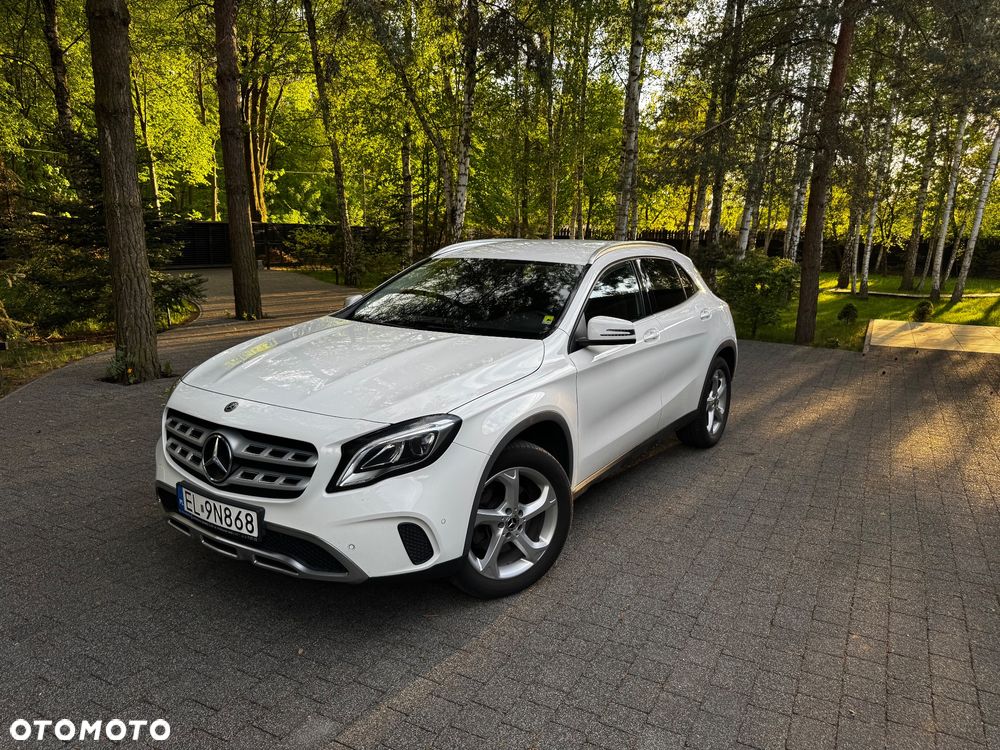 Mercedes-Benz GLA 220 4-Matic Urban - 1