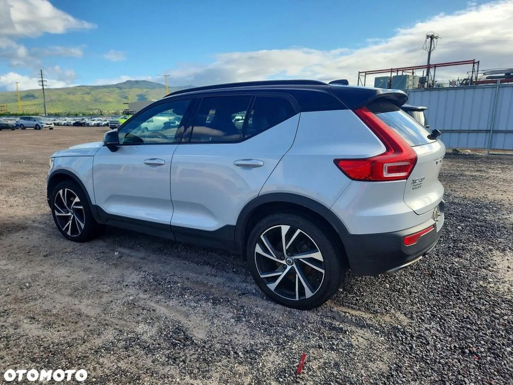 Volvo XC 40 T5 AWD Inscription - 4