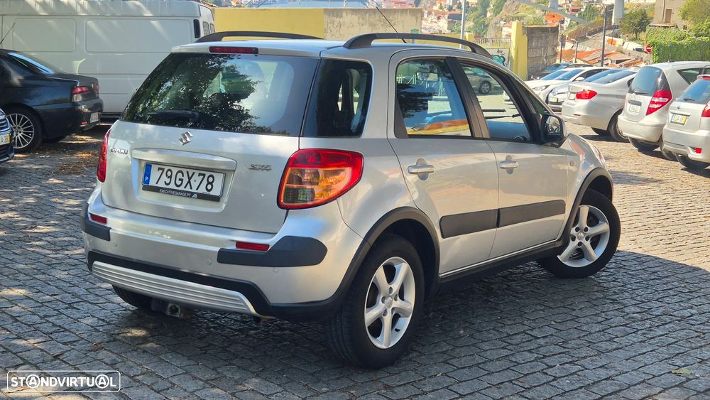Suzuki SX4 1.5 GLX Outdoor Line - 2