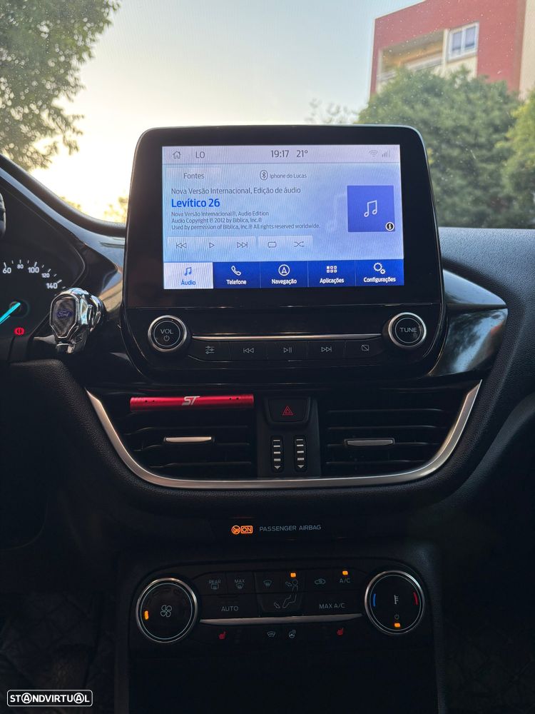 Ford Fiesta 1.0 EcoBoost S&S Titanium - 21
