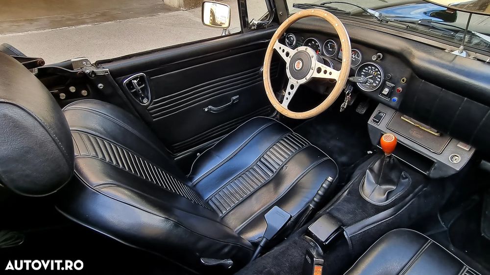 MG Midget - 16