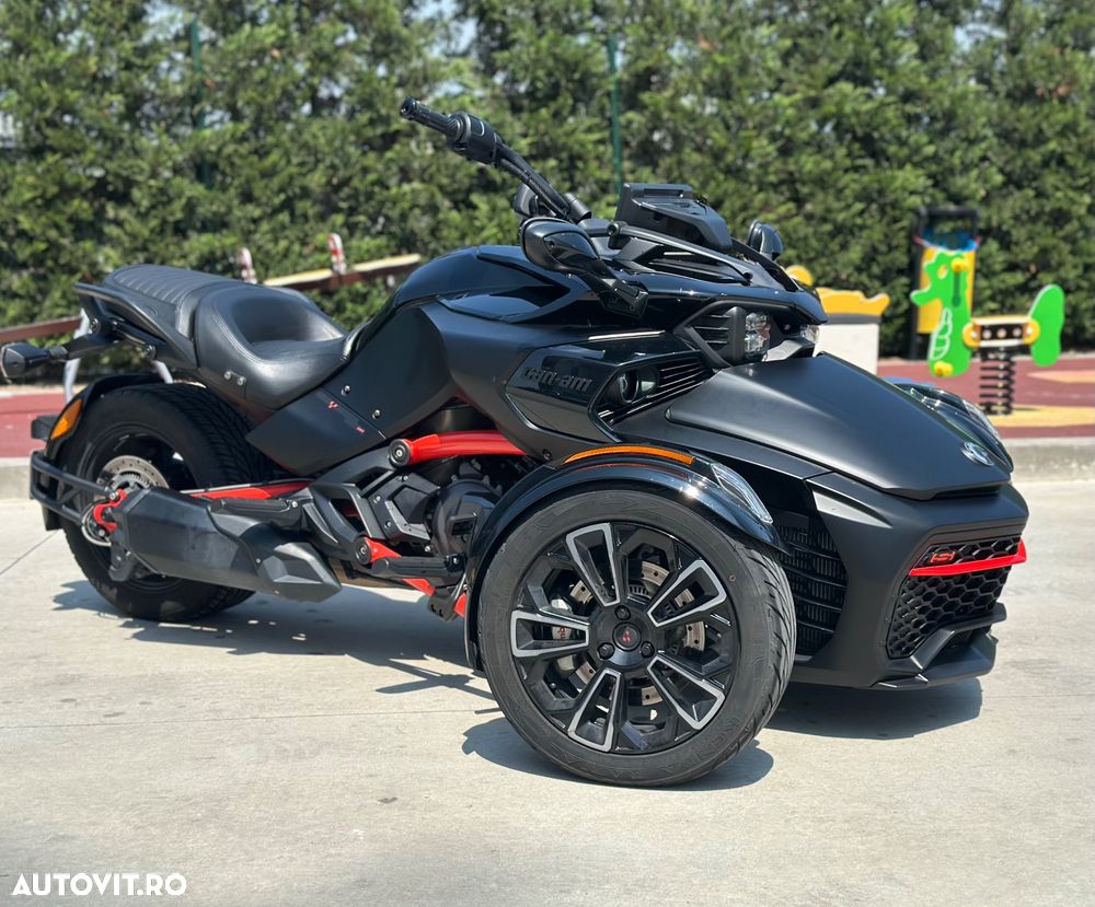 Can-Am Spyder - 7