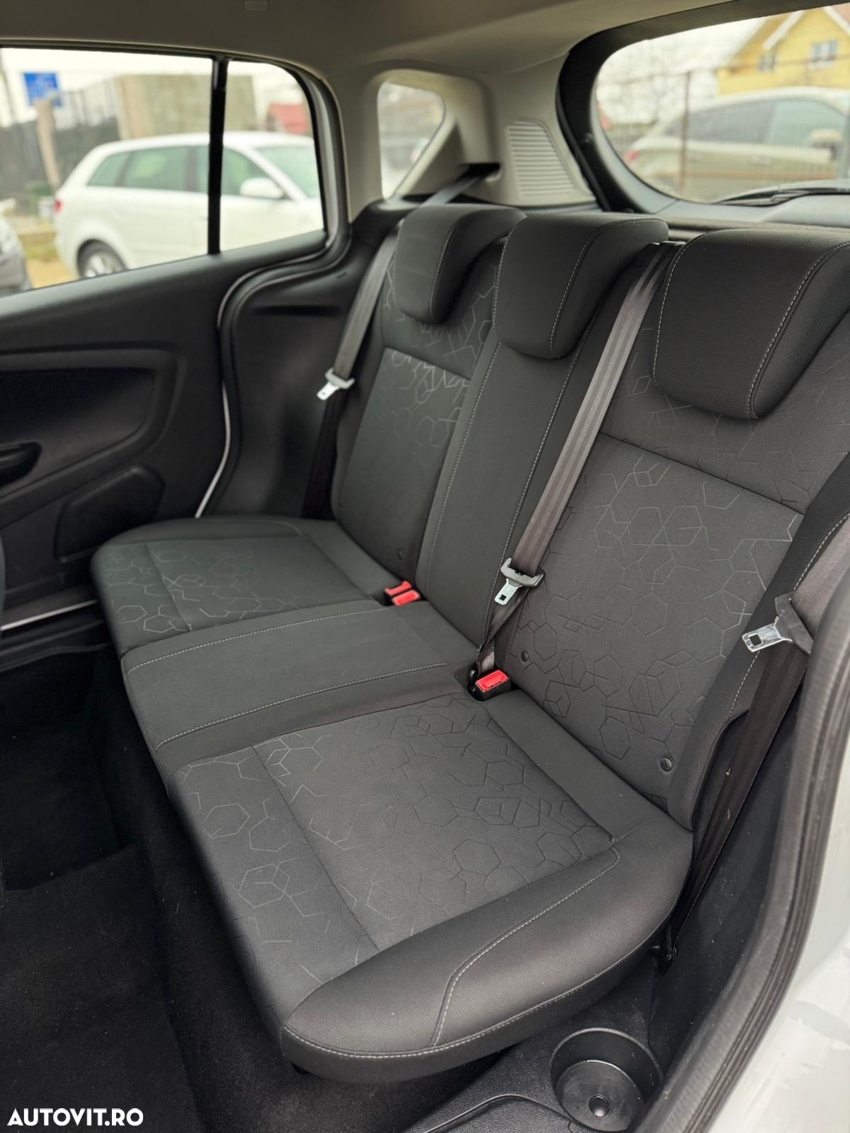 Ford B-Max 1.6 TDCi SYNC Edition - 13
