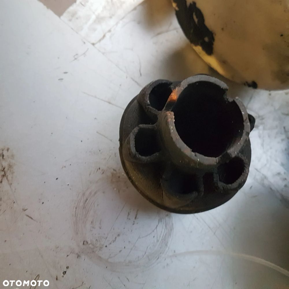 pompa paliwa kosz obejma obudowa guma przewody paliwa mocowanie cinQuecento 900 1100 sporting - 25