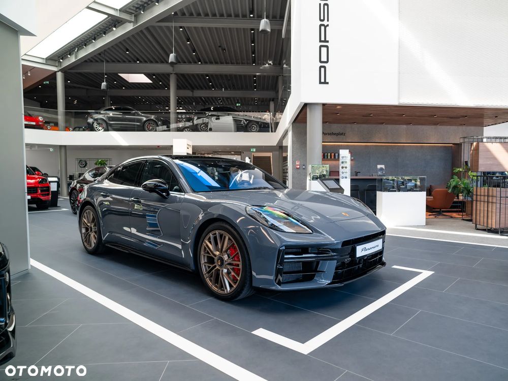 Porsche Panamera GTS - 8