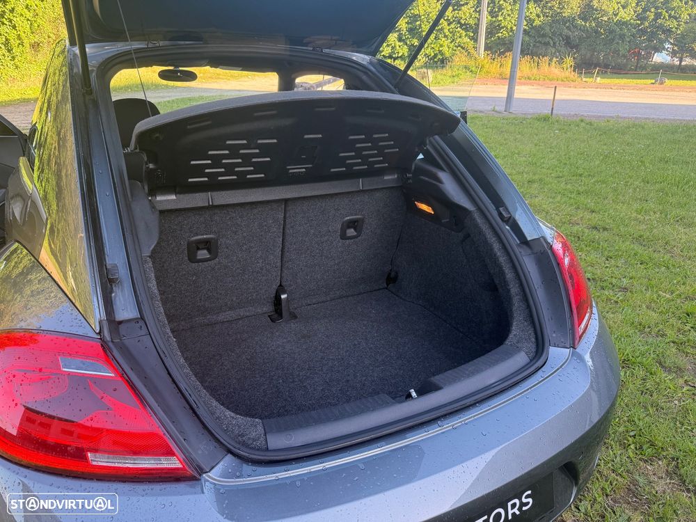 VW New Beetle 1.6 TDi Design - 21