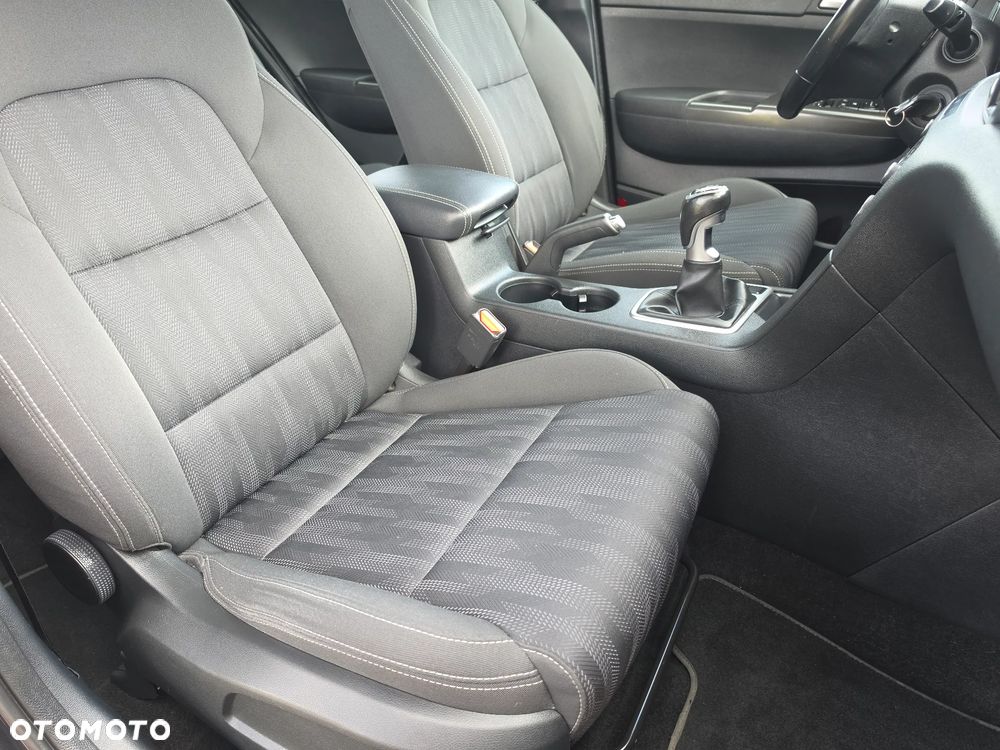 Kia Sportage 2,0 CRDI 2WD Vision - 38