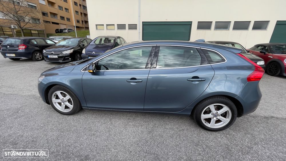 Volvo V40 D2 Kinetic - 3