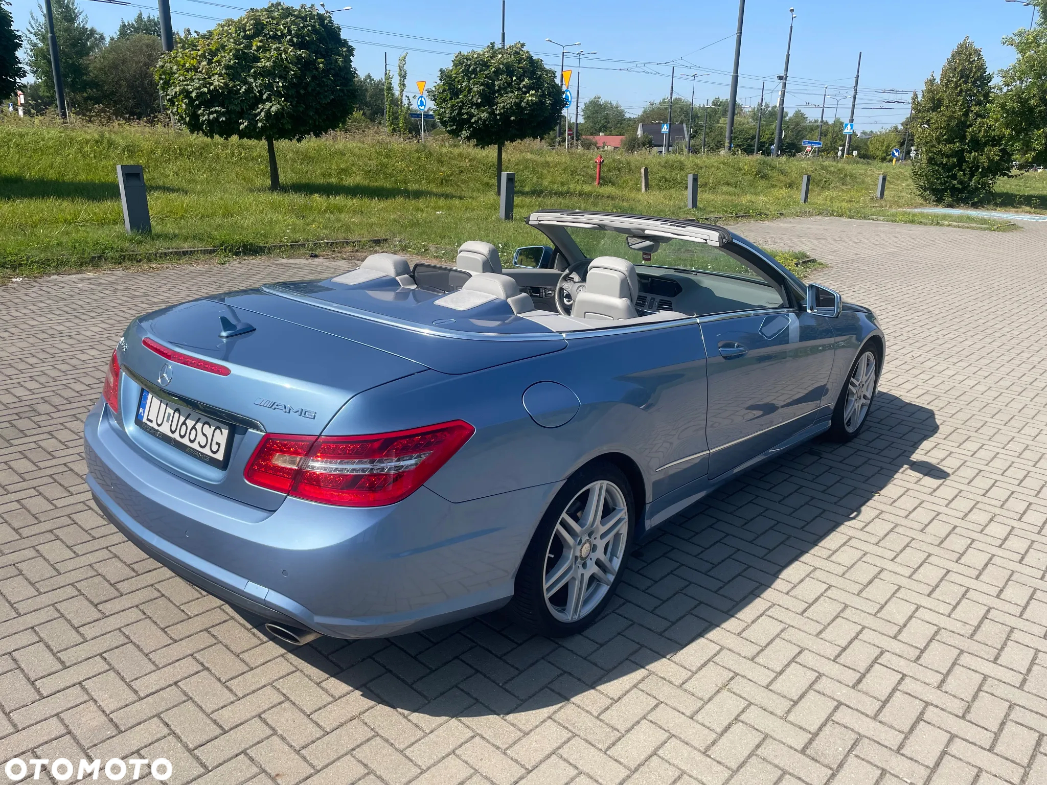 Mercedes-Benz Klasa E 350 CGI Cabrio BlueEFFICIENCY 7G-TRONIC Prime Edition - 16