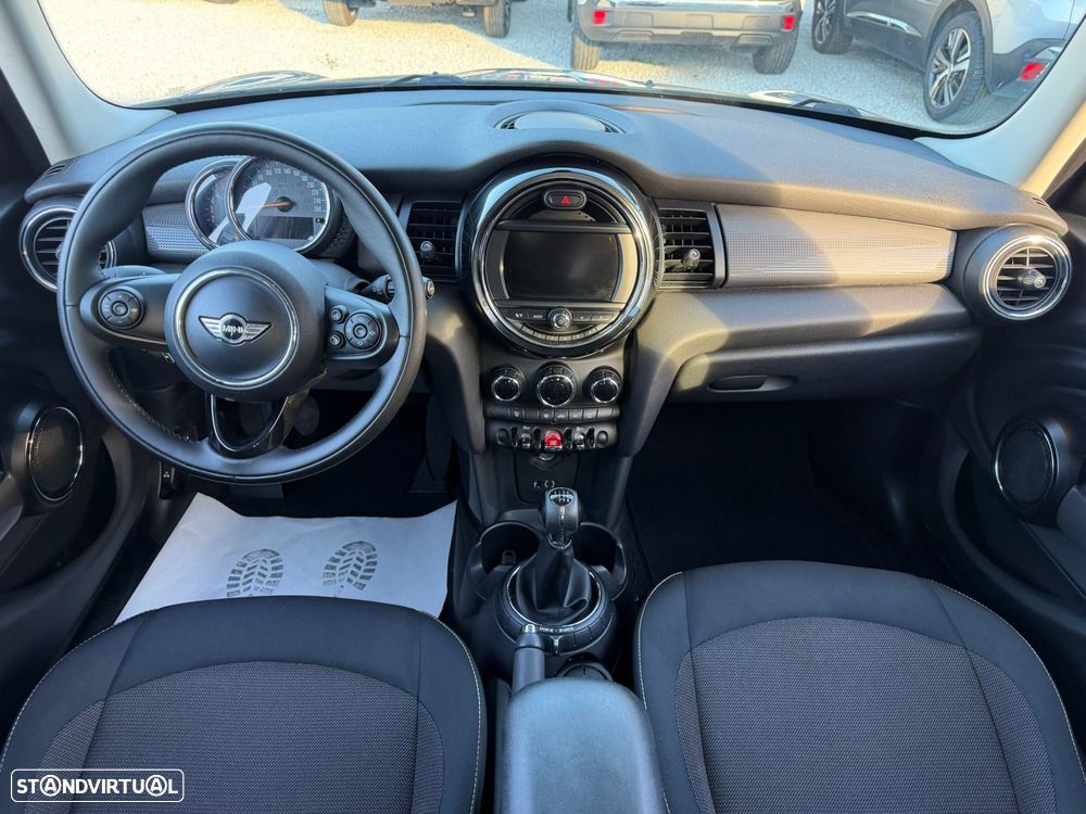 MINI 5 Portas Cooper D - 7
