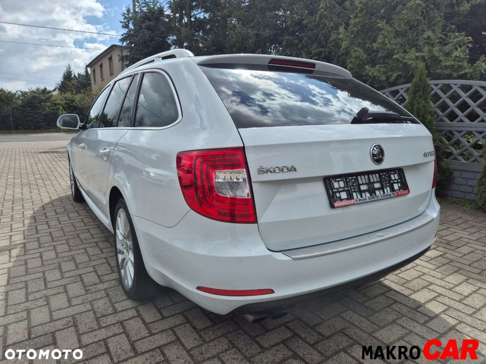 Skoda Superb 2.0 TDI DSG Ambition - 2