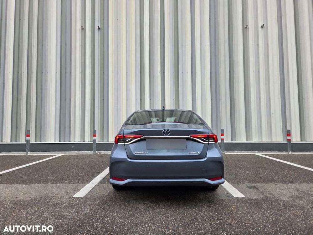 Toyota Corolla Sedan 1.8 HSD Dynamic - 33