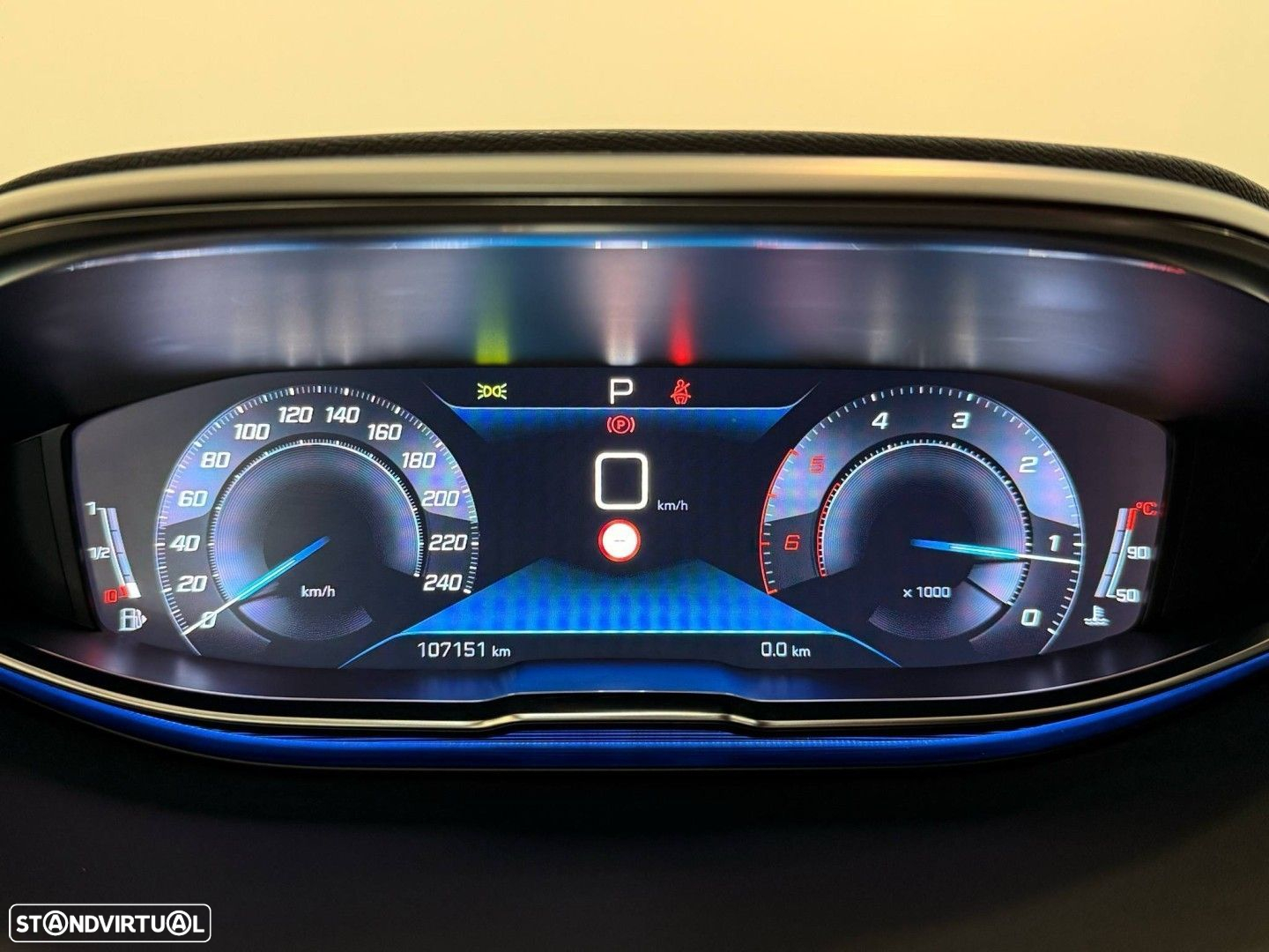 Peugeot 5008 1.5 BlueHDi GT EAT8 - 17