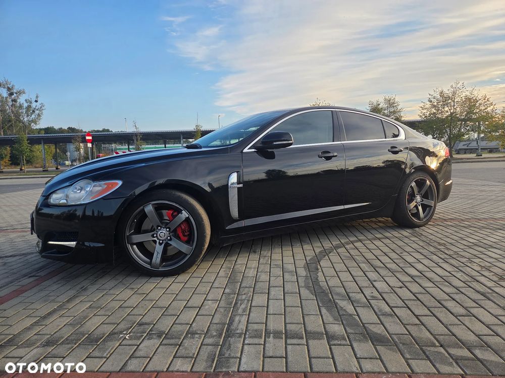Jaguar XF 3.0 V6 D Luxury - 2