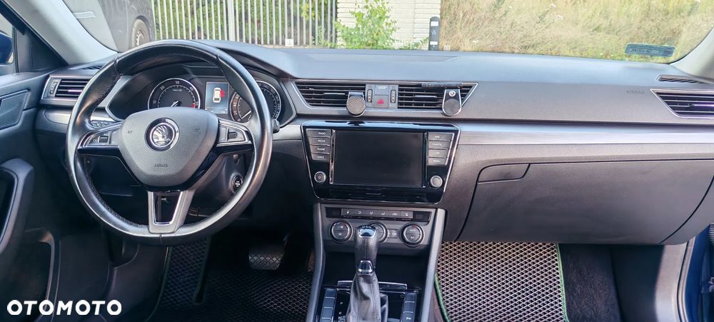 Skoda Superb Combi 1.6 TDI DSG Style - 16