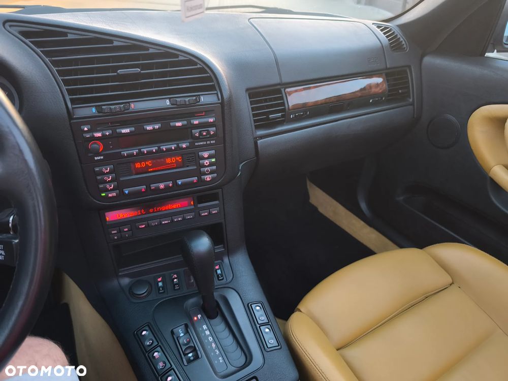 BMW Seria 3 - 18