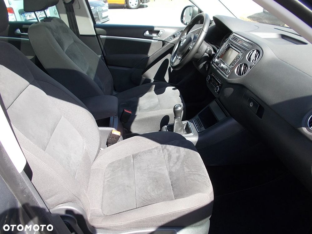 Volkswagen Tiguan - 12