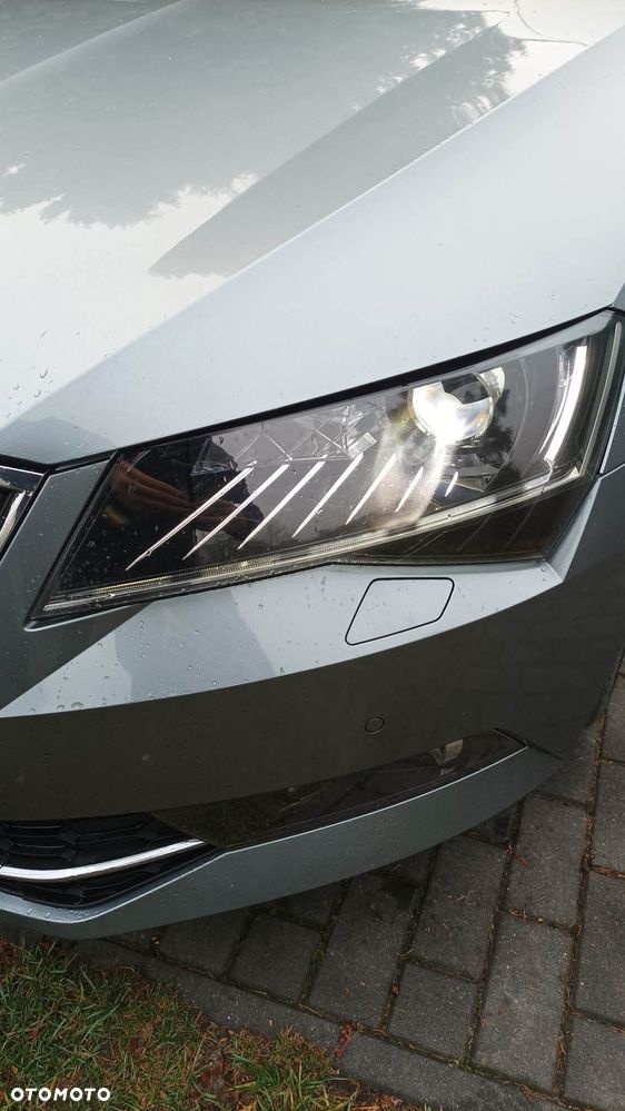 Skoda Superb 1.8 TSI L&K DSG - 4