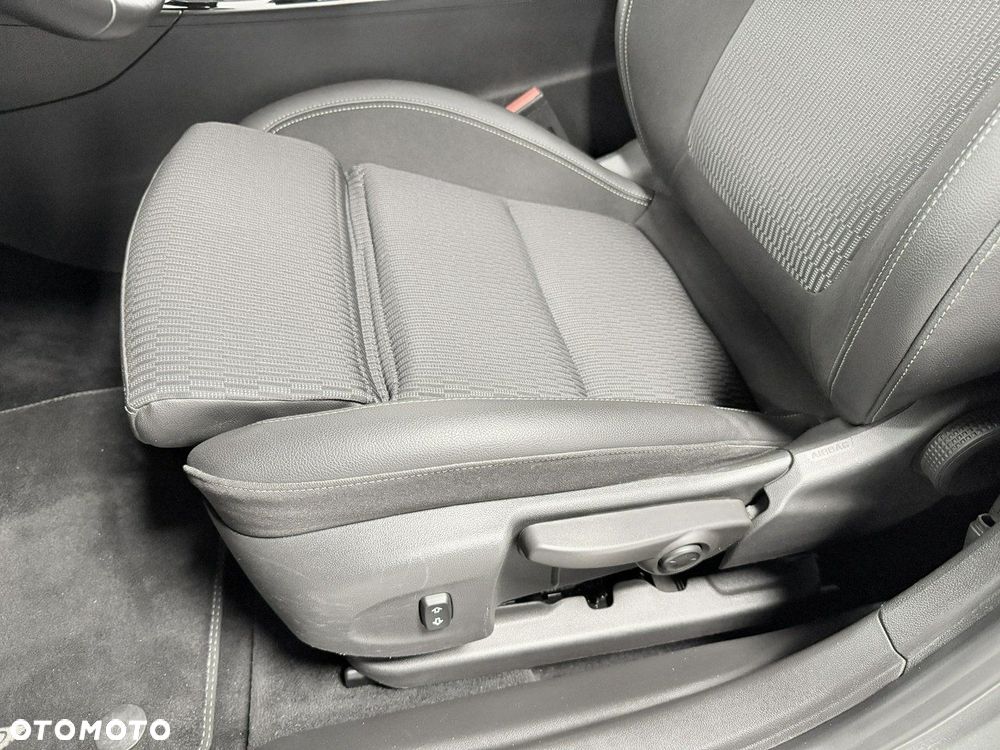 Opel Insignia - 37