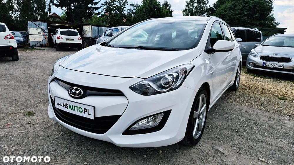 Hyundai i30 1.4 Intro Edition - 1