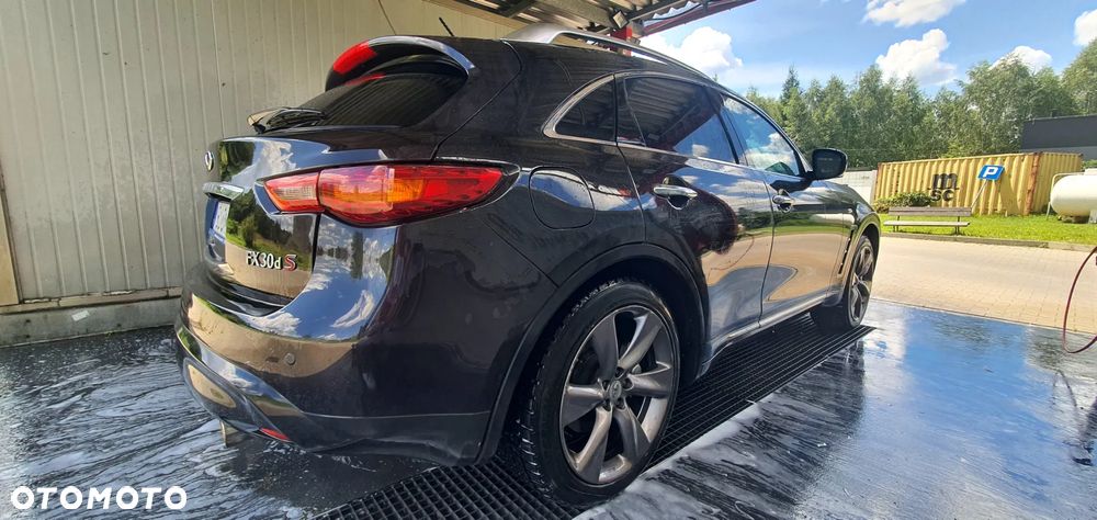 Infiniti FX FX30d S - 7