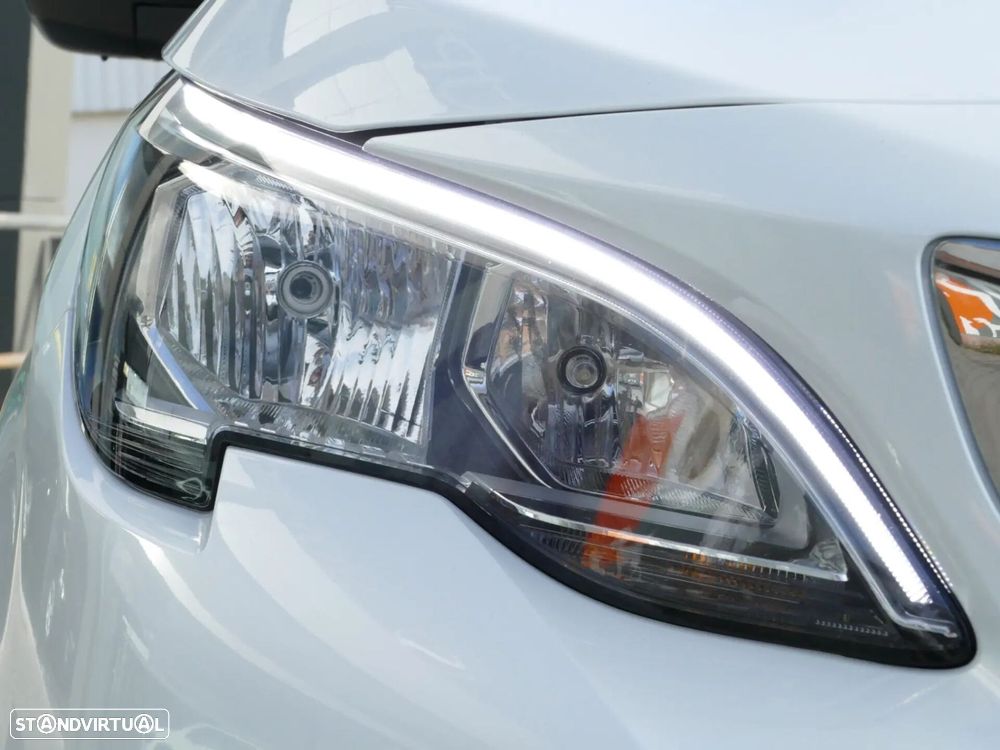 Peugeot 3008 1.6 Hybrid Allure Pack e-EAT8 - 8